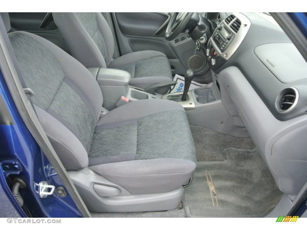 Gray Interior 2002 Toyota RAV4 4WD Photo #101568236
