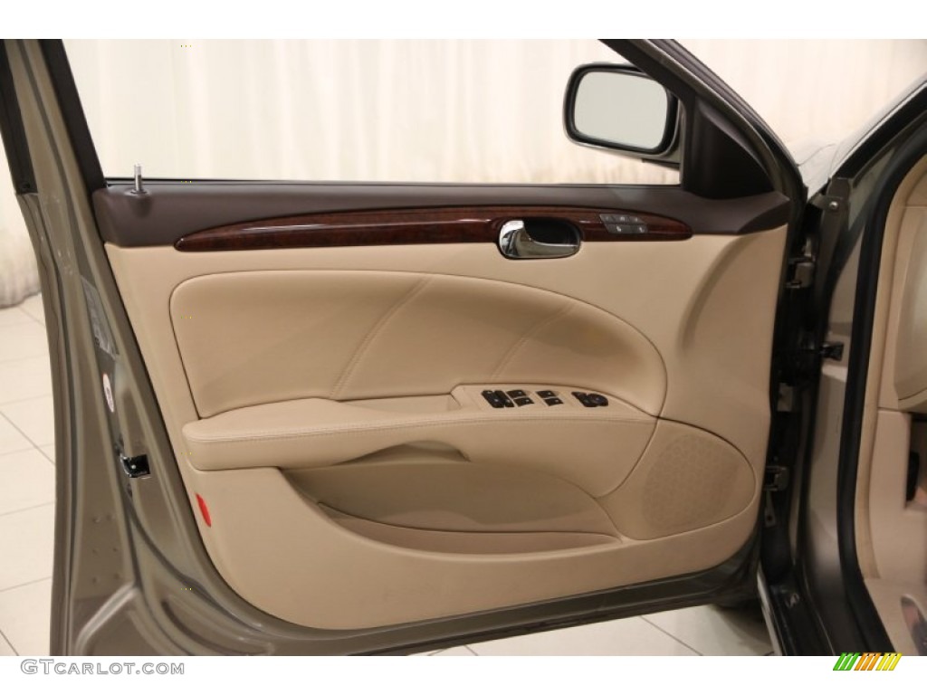 2011 Buick Lucerne CXL Cocoa/Cashmere Door Panel Photo #101568599