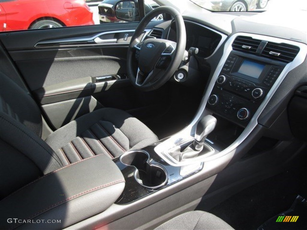 2015 Fusion SE - Tuxedo Black Metallic / Charcoal Black photo #20