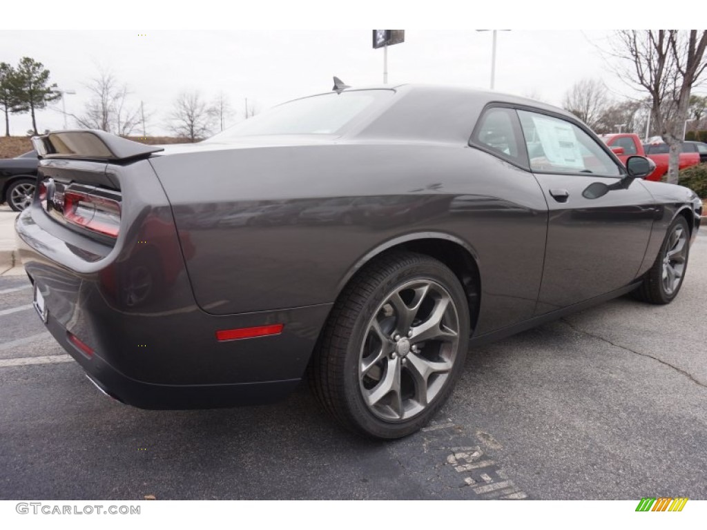 2015 Challenger SXT Plus - Granite Crystal Metallic / Black photo #3