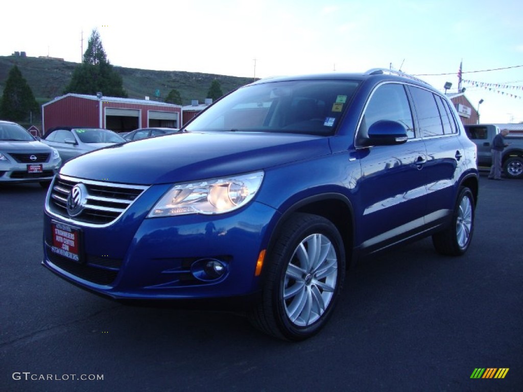 2010 Tiguan Wolfsburg Edition 4Motion - Sapphire Blue Metallic / Charcoal photo #3