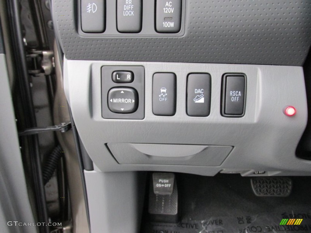 2015 Toyota Tacoma V6 Access Cab 4x4 Controls Photo #101578142