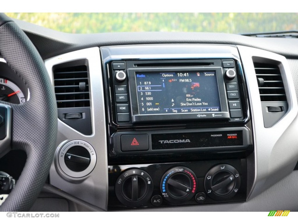 2015 Toyota Tacoma V6 Access Cab 4x4 Controls Photo #101583827