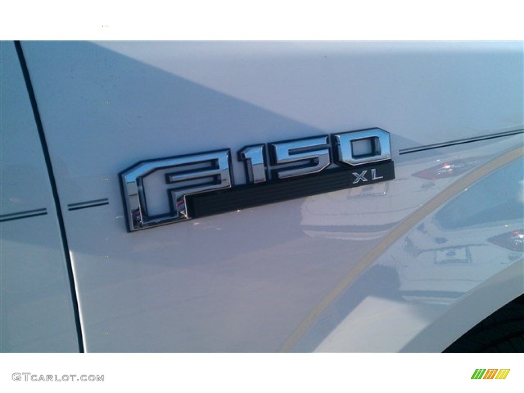 2015 Ford F150 XL SuperCab Marks and Logos Photos