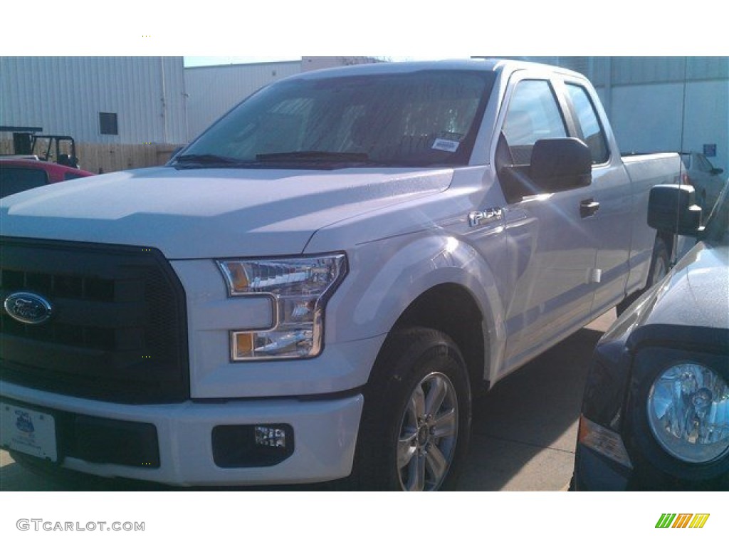 2015 F150 XL SuperCab - Oxford White / Medium Earth Gray photo #4