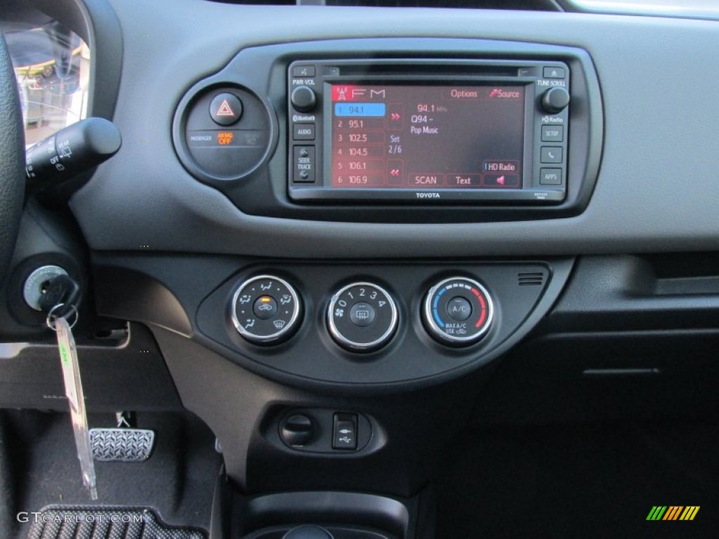 2015 Toyota Yaris 3-Door L Controls Photo #101595212