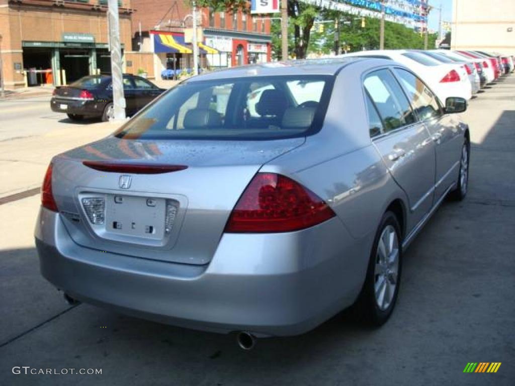 2006 Accord EX-L V6 Sedan - Alabaster Silver Metallic / Black photo #4