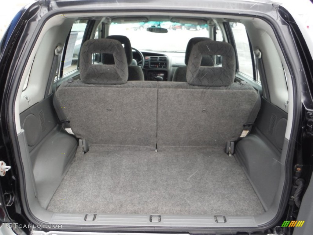 2002 Tracker LT 4WD Hard Top - Black / Medium Gray photo #17