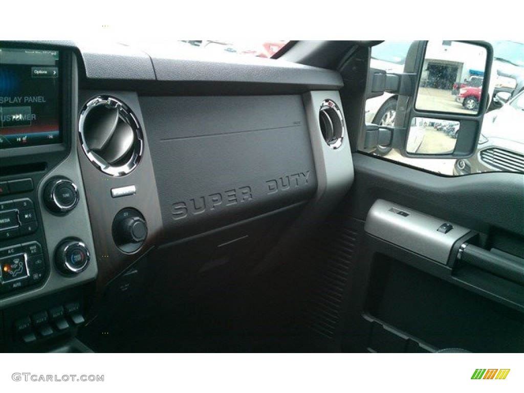 2015 F250 Super Duty Lariat Crew Cab 4x4 - White Platinum / Black photo #43
