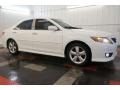 Super White - Camry SE Photo No. 6
