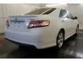 Super White - Camry SE Photo No. 8