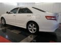 Super White - Camry SE Photo No. 11