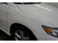 Super White - Camry SE Photo No. 41
