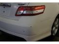 Super White - Camry SE Photo No. 51