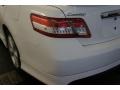 Super White - Camry SE Photo No. 54