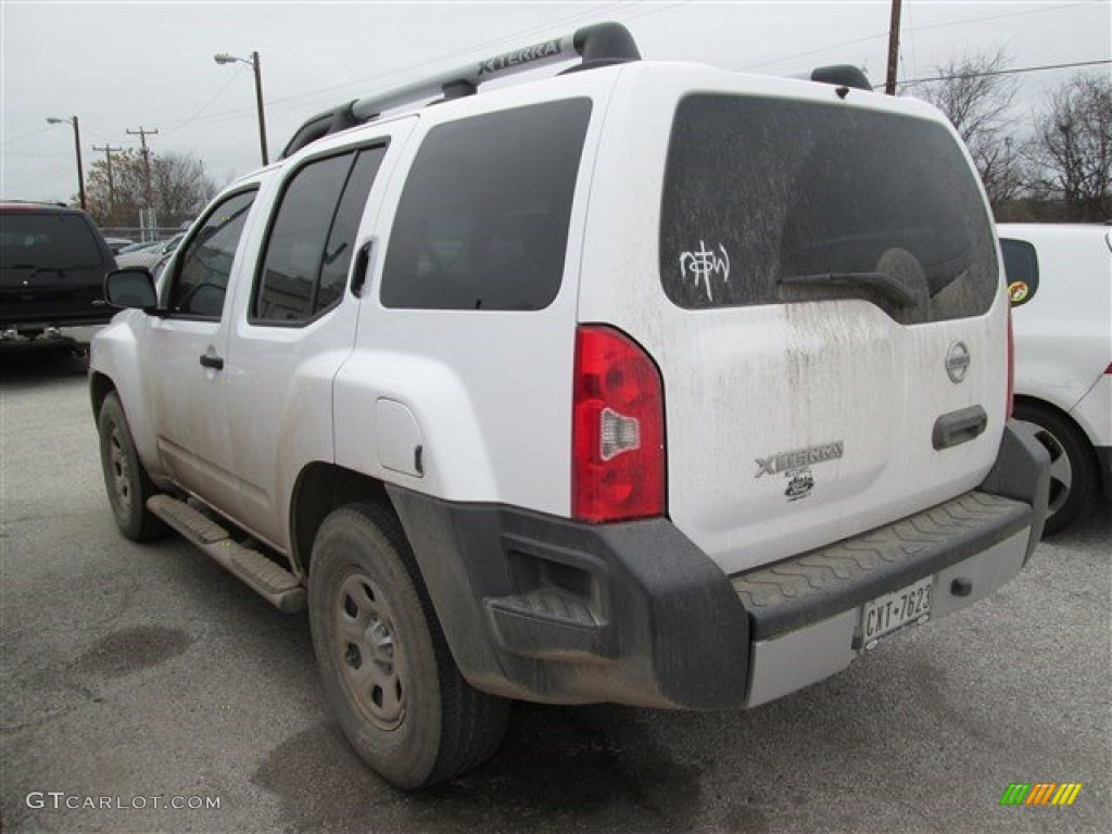2012 Xterra S - Avalanche White / Gray photo #3