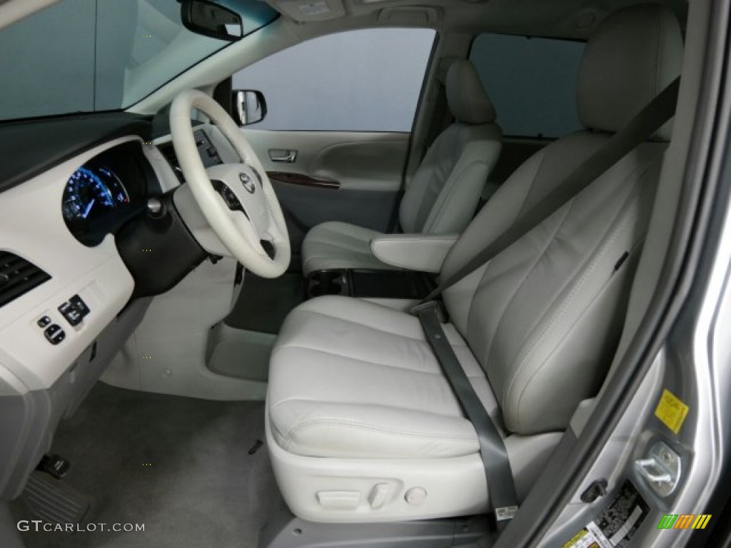 2011 Sienna XLE - Silver Sky Metallic / Light Gray photo #29