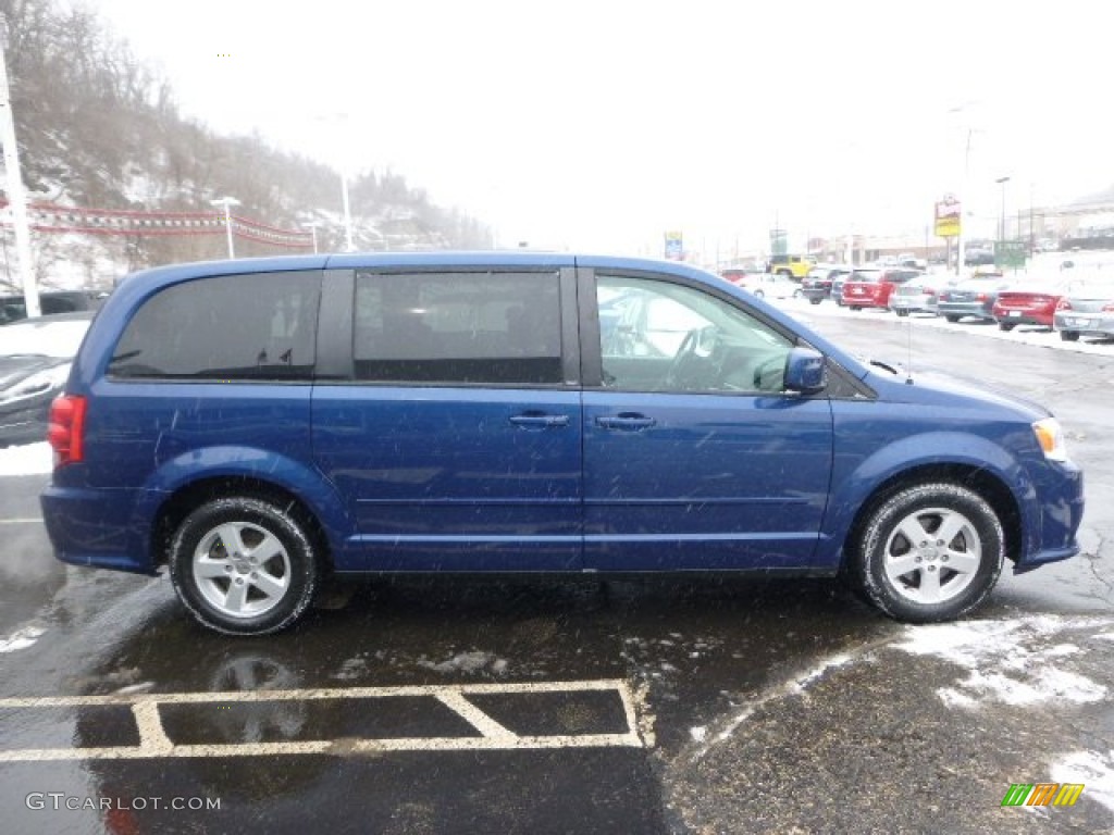 2011 Grand Caravan Mainstreet - Deep Water Blue Pearl / Black/Light Graystone photo #7