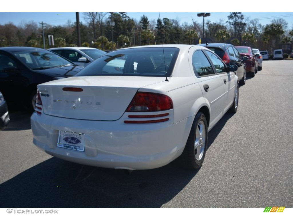 2004 Stratus SE Sedan - Stone White / Dark Slate Gray photo #8