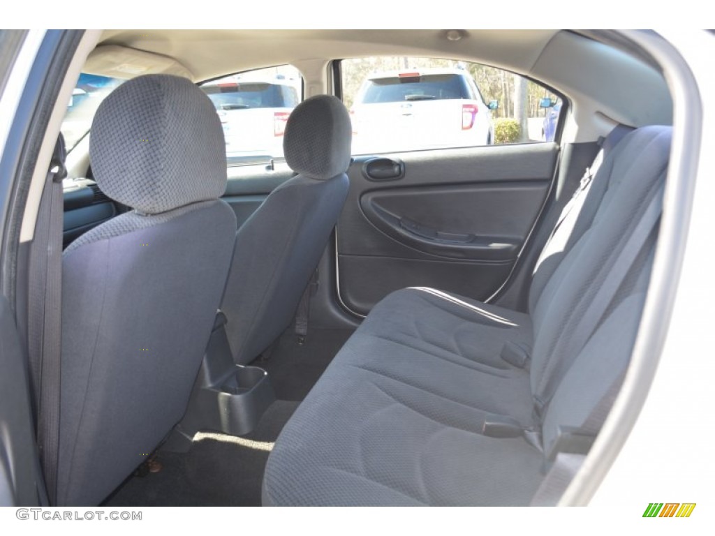2004 Stratus SE Sedan - Stone White / Dark Slate Gray photo #10