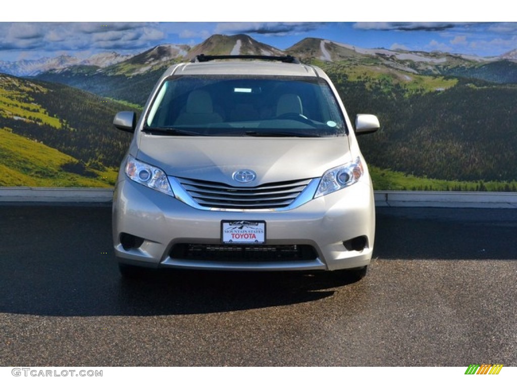 2015 Sienna LE - Creme Brulee Mica / Bisque photo #2