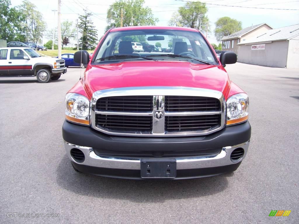 2006 Ram 1500 ST Regular Cab - Flame Red / Medium Slate Gray photo #10