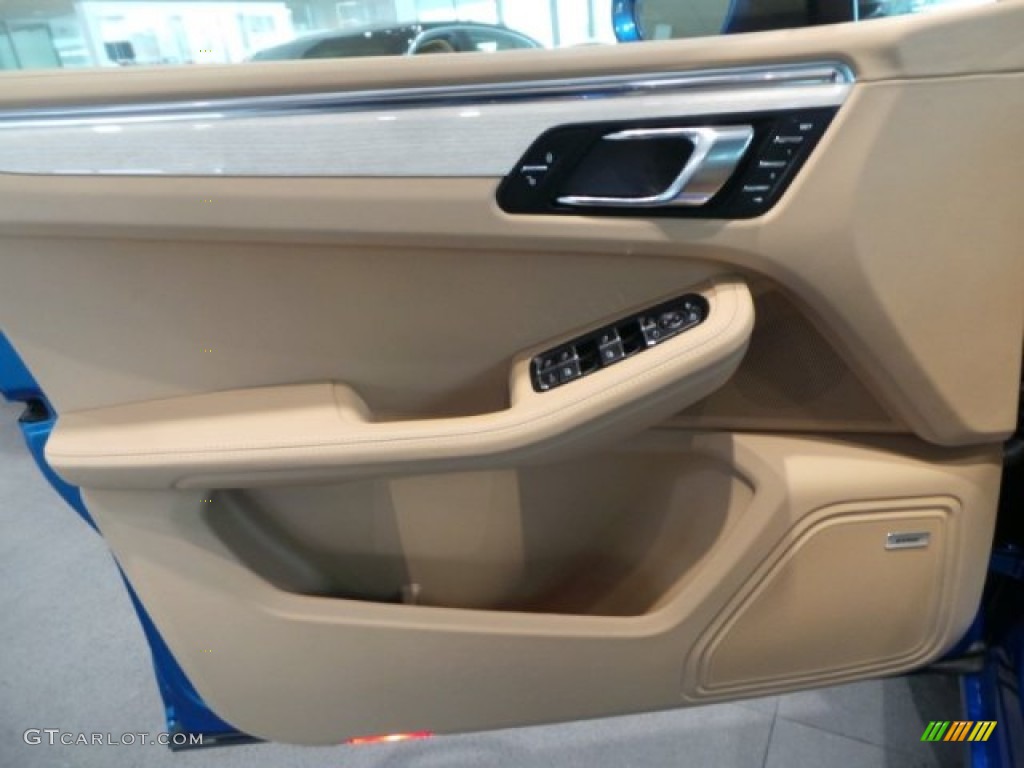 2015 Porsche Macan Turbo Luxor Beige Door Panel Photo #101658530