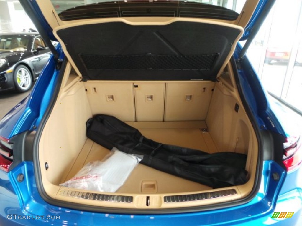 2015 Porsche Macan Turbo Trunk Photo #101658881