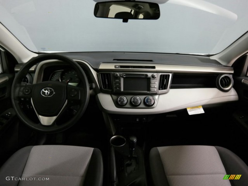 2015 RAV4 LE - Super White / Ash photo #17