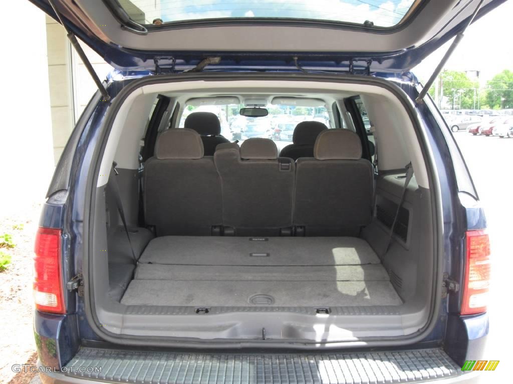 2004 Explorer XLT 4x4 - Dark Blue Pearl Metallic / Gray photo #7