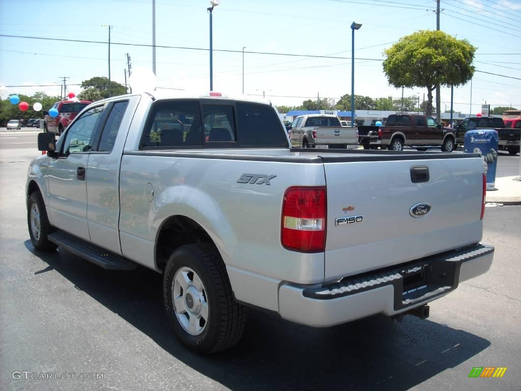 2004 F150 STX SuperCab - Silver Metallic / Medium/Dark Flint photo #5