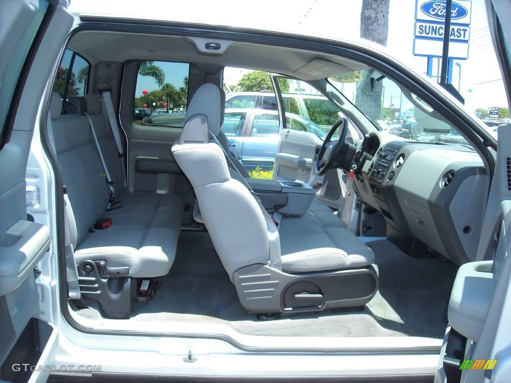 2004 F150 STX SuperCab - Silver Metallic / Medium/Dark Flint photo #23