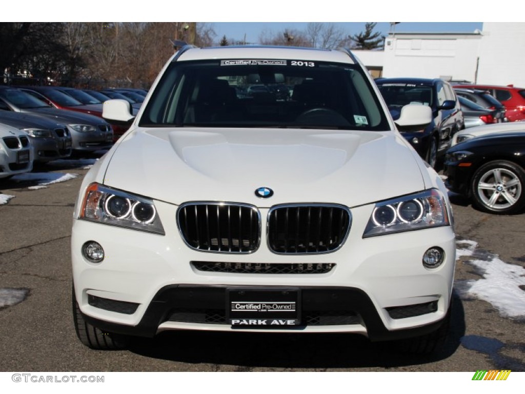 2013 X3 xDrive 28i - Alpine White / Black photo #8
