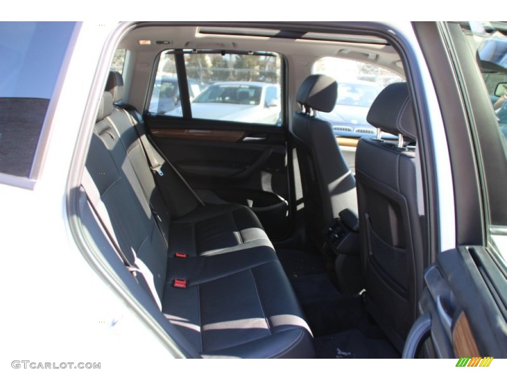 2013 X3 xDrive 28i - Alpine White / Black photo #26