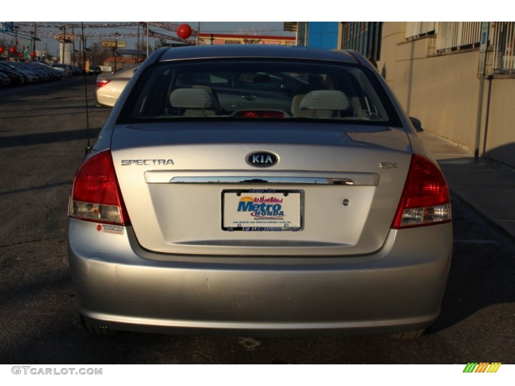 2008 Spectra EX Sedan - Silver / Gray photo #6