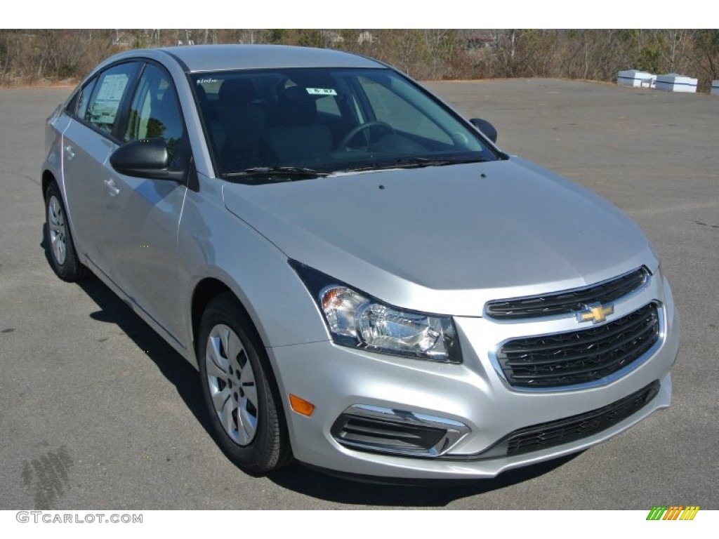 2015 Cruze LS - Silver Ice Metallic / Jet Black/Medium Titanium photo #1