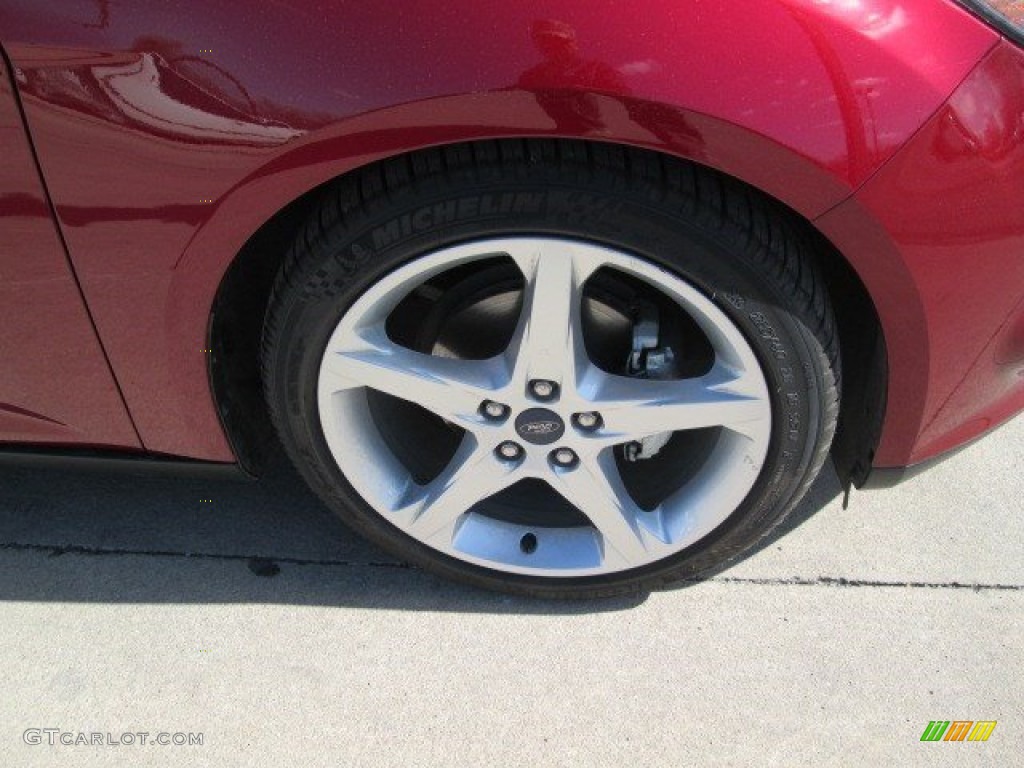 2014 Focus Titanium Sedan - Ruby Red / Charcoal Black photo #4