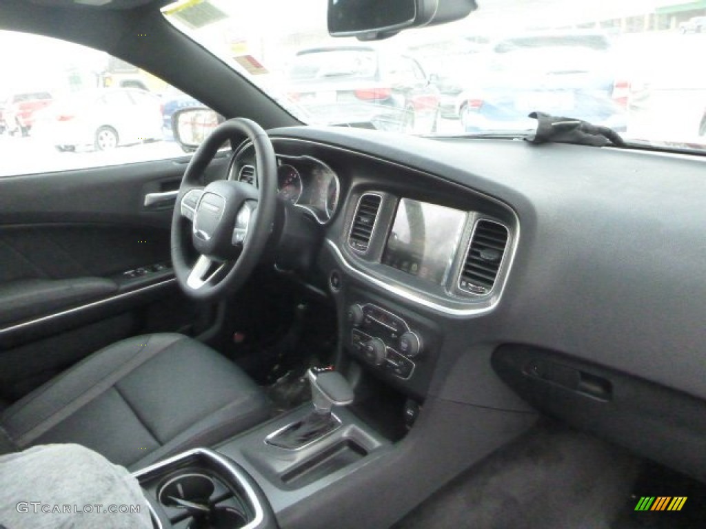 2015 Charger SXT AWD - Redline Red Tri-Coat Pearl / Black photo #10