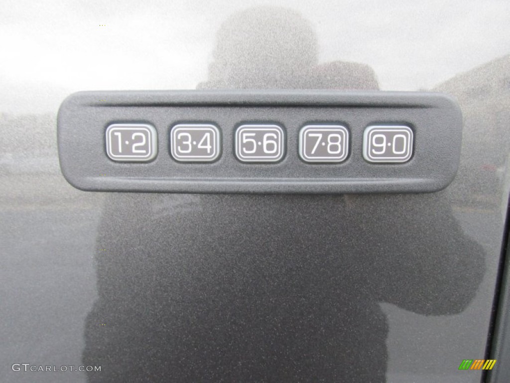 2015 F250 Super Duty XLT Crew Cab 4x4 - Magnetic / Steel photo #16