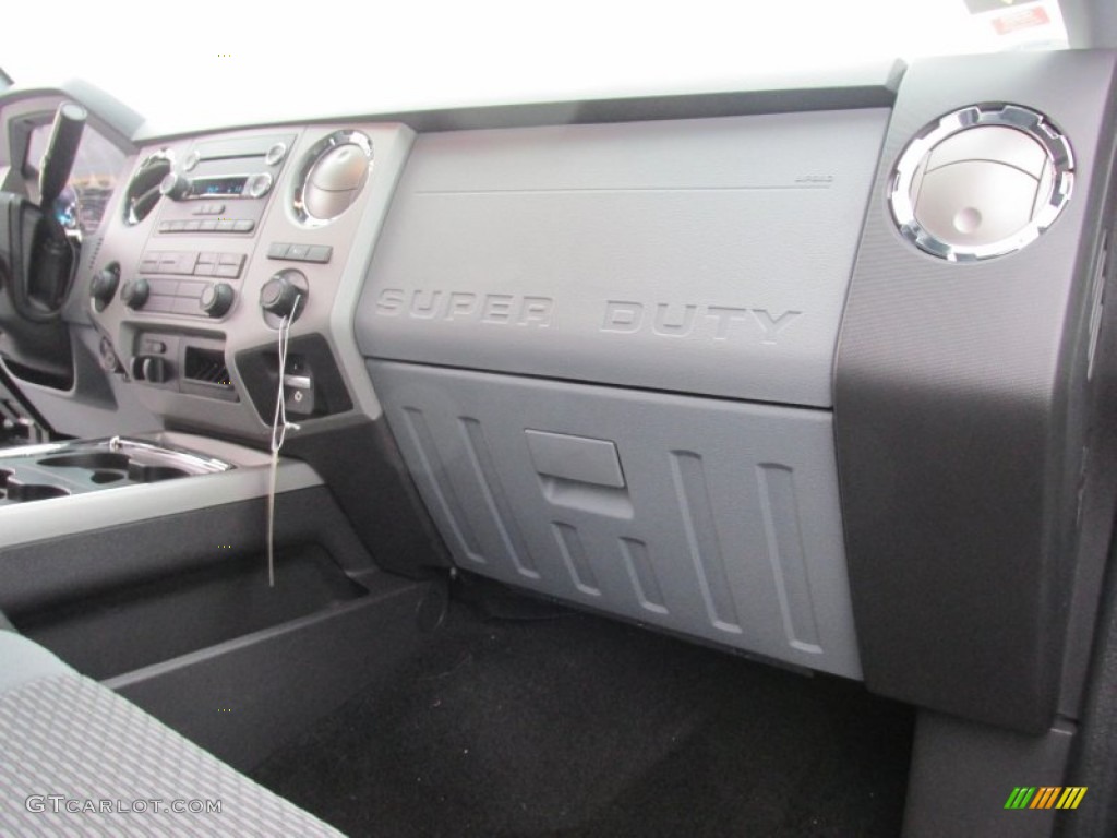 2015 F250 Super Duty XLT Crew Cab 4x4 - Magnetic / Steel photo #19