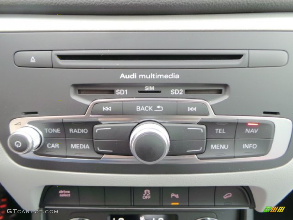 2015 Audi Q3 2.0 TFSI Prestige quattro Controls Photo #101694275