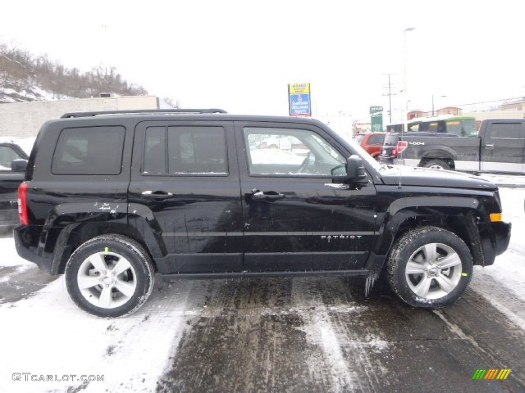 2015 Patriot Latitude 4x4 - Black / Dark Slate Gray/Light Pebble Beige photo #6
