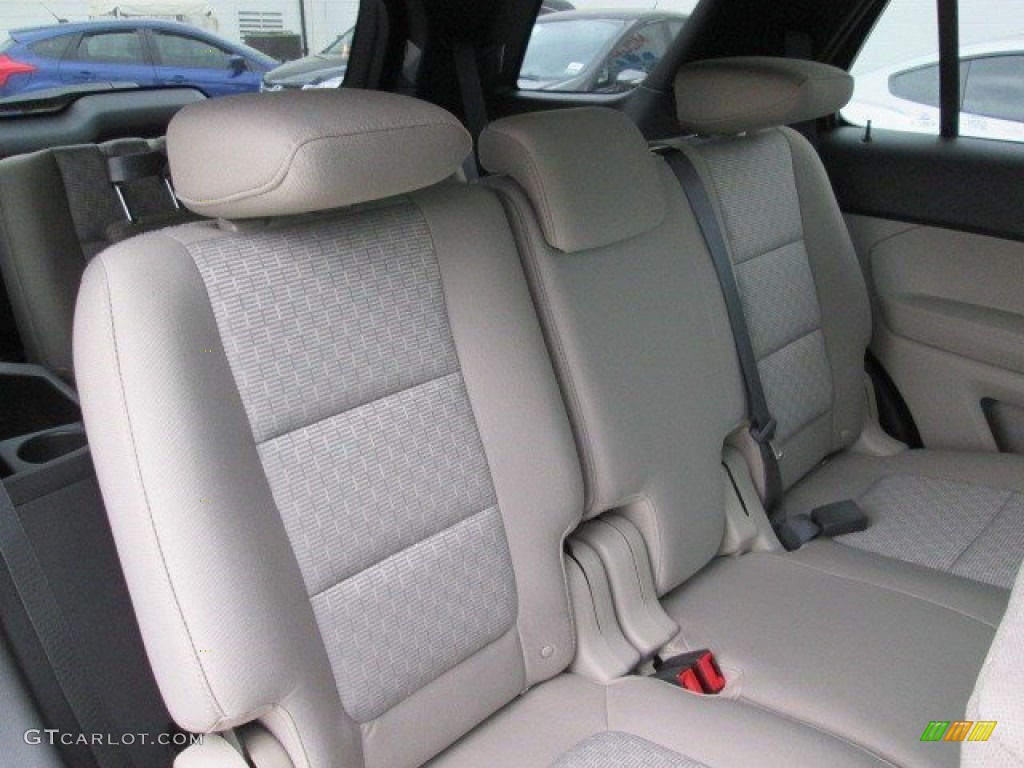 2015 Explorer XLT - Deep Impact Blue / Medium Light Stone photo #13