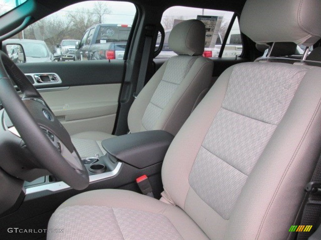 2015 Explorer XLT - Deep Impact Blue / Medium Light Stone photo #30