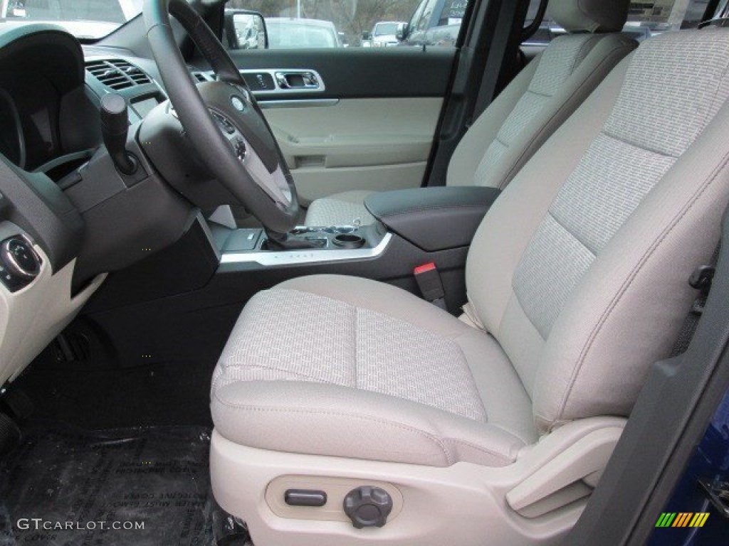 2015 Explorer XLT - Deep Impact Blue / Medium Light Stone photo #31