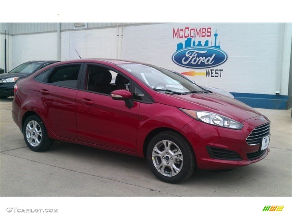 2015 Fiesta SE Sedan - Ruby Red Metallic / Charcoal Black photo #1