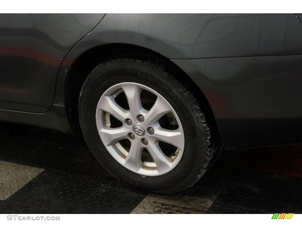 2011 Camry LE - Magnetic Gray Metallic / Ash photo #54