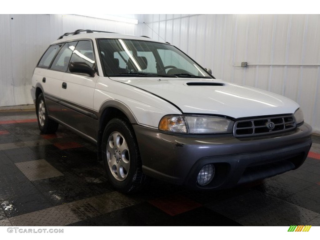 1998 Legacy Outback Wagon - Glacier White / Gray photo #5