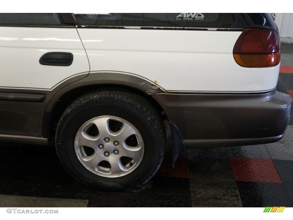 1998 Legacy Outback Wagon - Glacier White / Gray photo #57