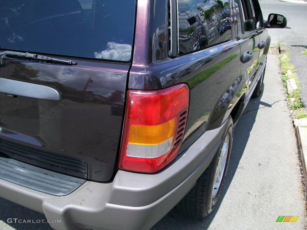 2004 Grand Cherokee Laredo 4x4 - Deep Lava Red Metallic / Dark Slate Gray photo #15